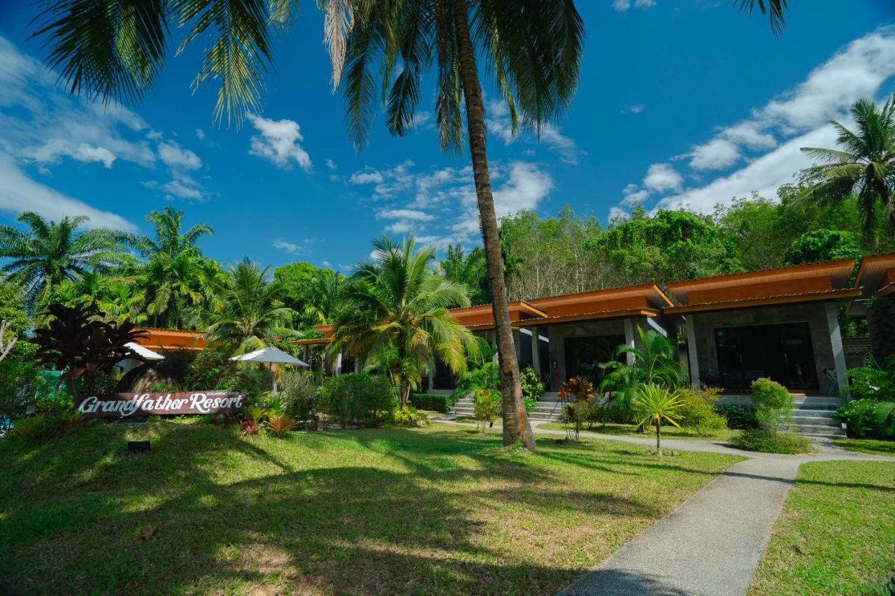 Grandfather Khaolak Resort カオラック エクステリア 写真