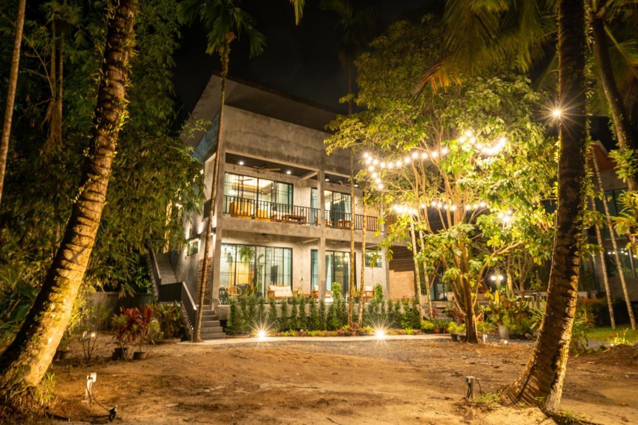 Grandfather Khaolak Resort カオラック エクステリア 写真